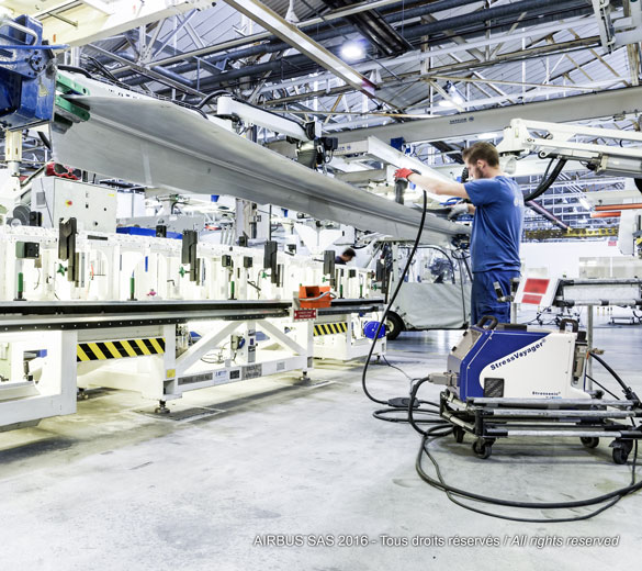 Aerospace peen forming equipment - STRESSVOYAGER UNS | SONATS