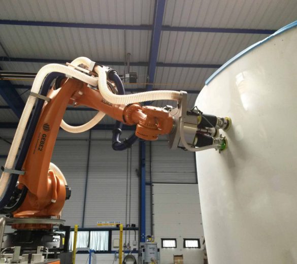 Robotic sanding aerospace nacelle | GEBE2